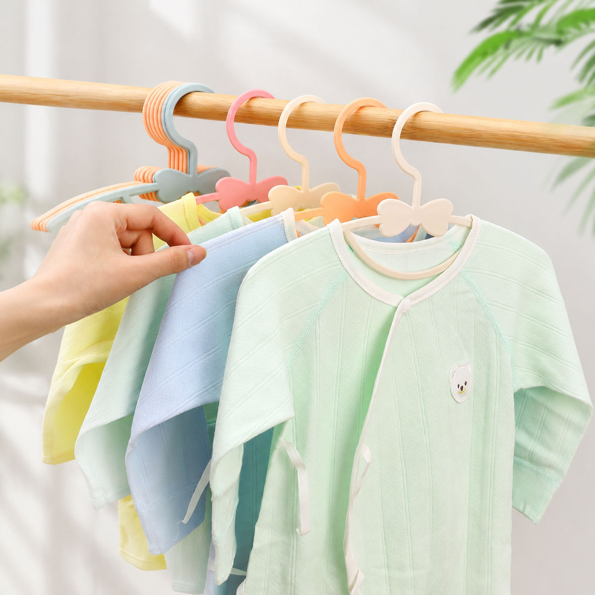 Small Children's Plastic Clothes Hangers, 10-Pack